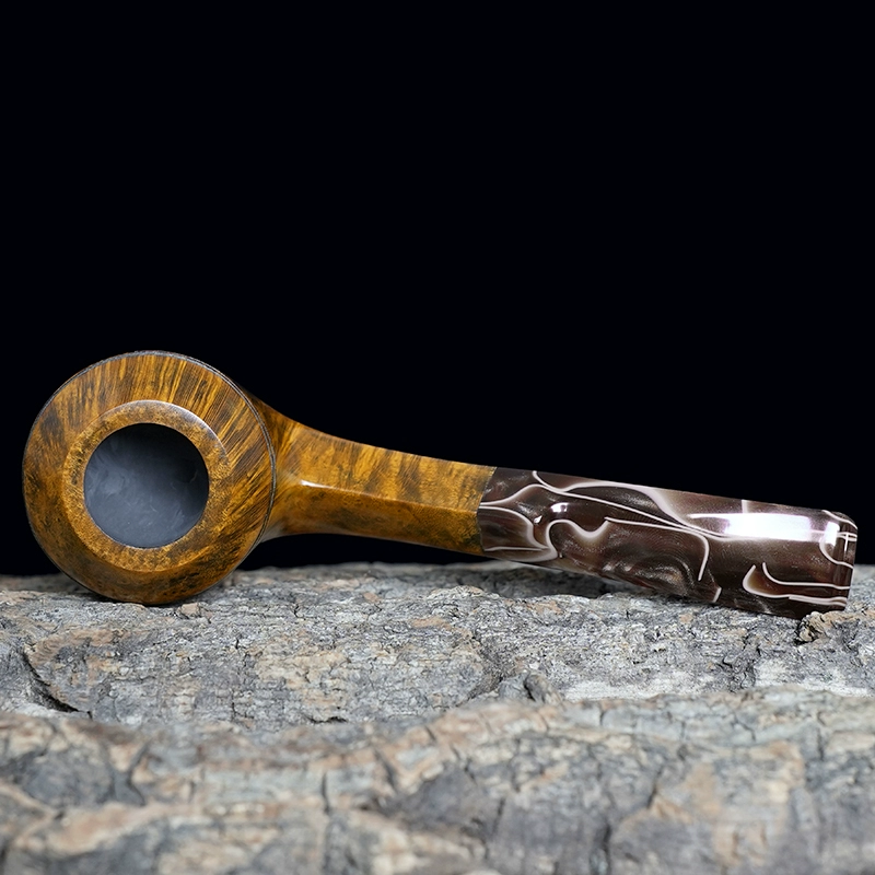 gebogene Bulldog-Pfeife gebogene Bulldog-Pfeife