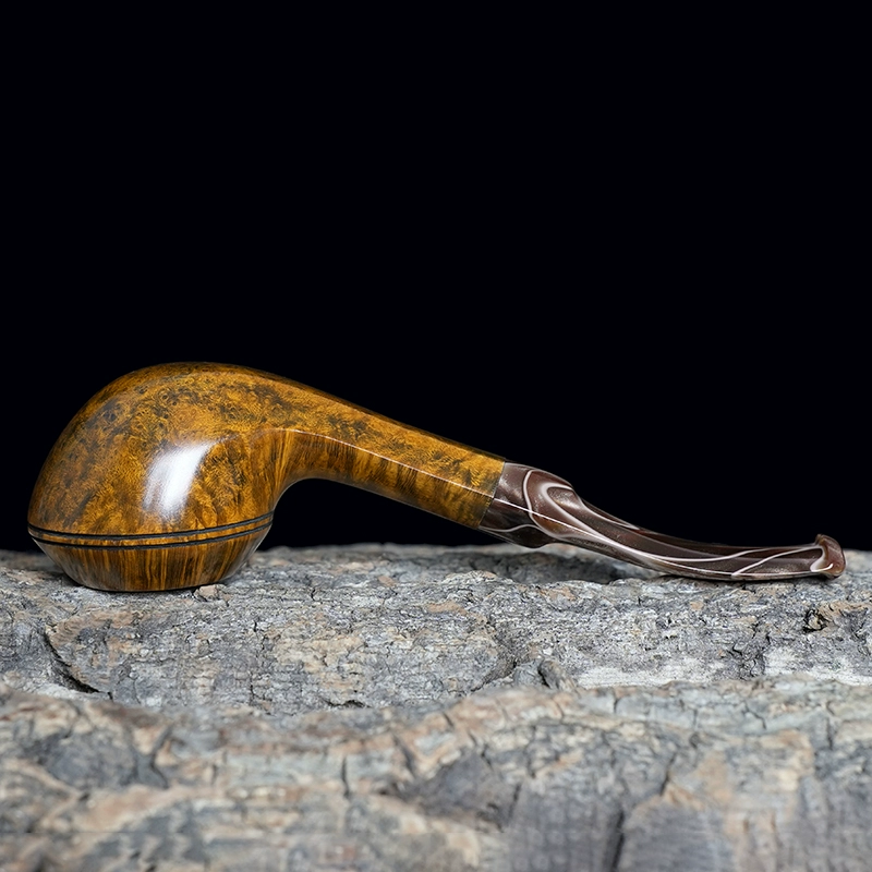 gebogene Bulldog-Pfeife gebogene Bulldog-Pfeife